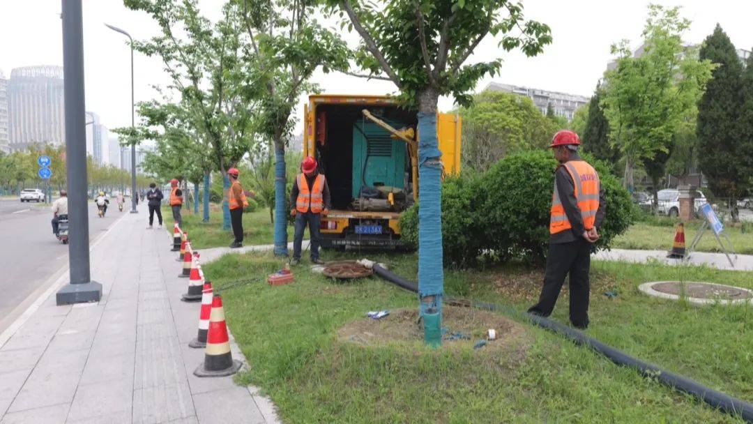 开云官方网站：争分夺秒！主城区雨水管网疏通清掏本月完成(图4)